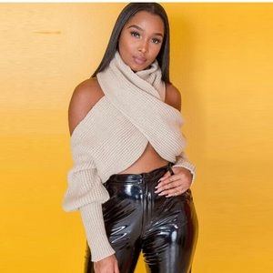 SEXY Sweater ! Beautiful fun and warm